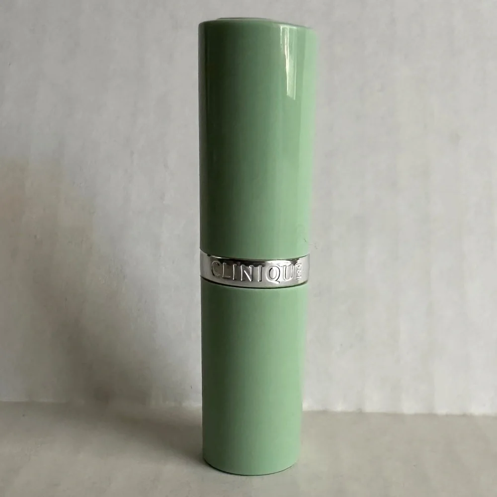 Clinique Long Last Soft Matte Lipstick in Matte Magenta